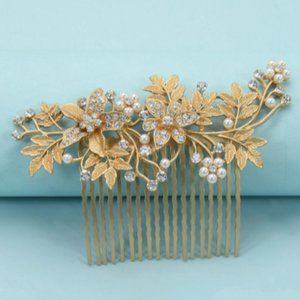 Sorel Garden Crystal & Pearl Hair Comb -  Bridal Collection